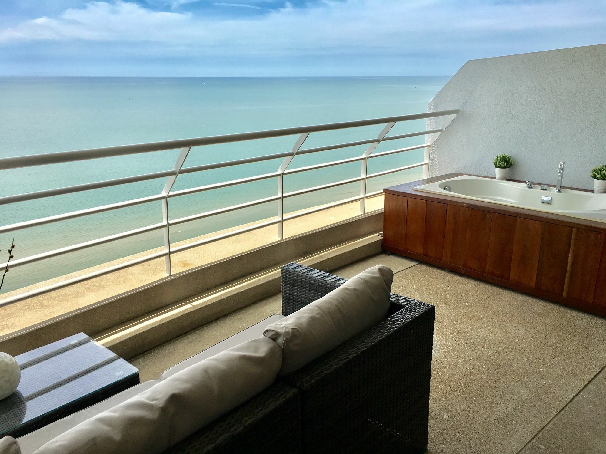 Sandy Beach Condo 17D Ban Nong Khang ภายนอก รูปภาพ