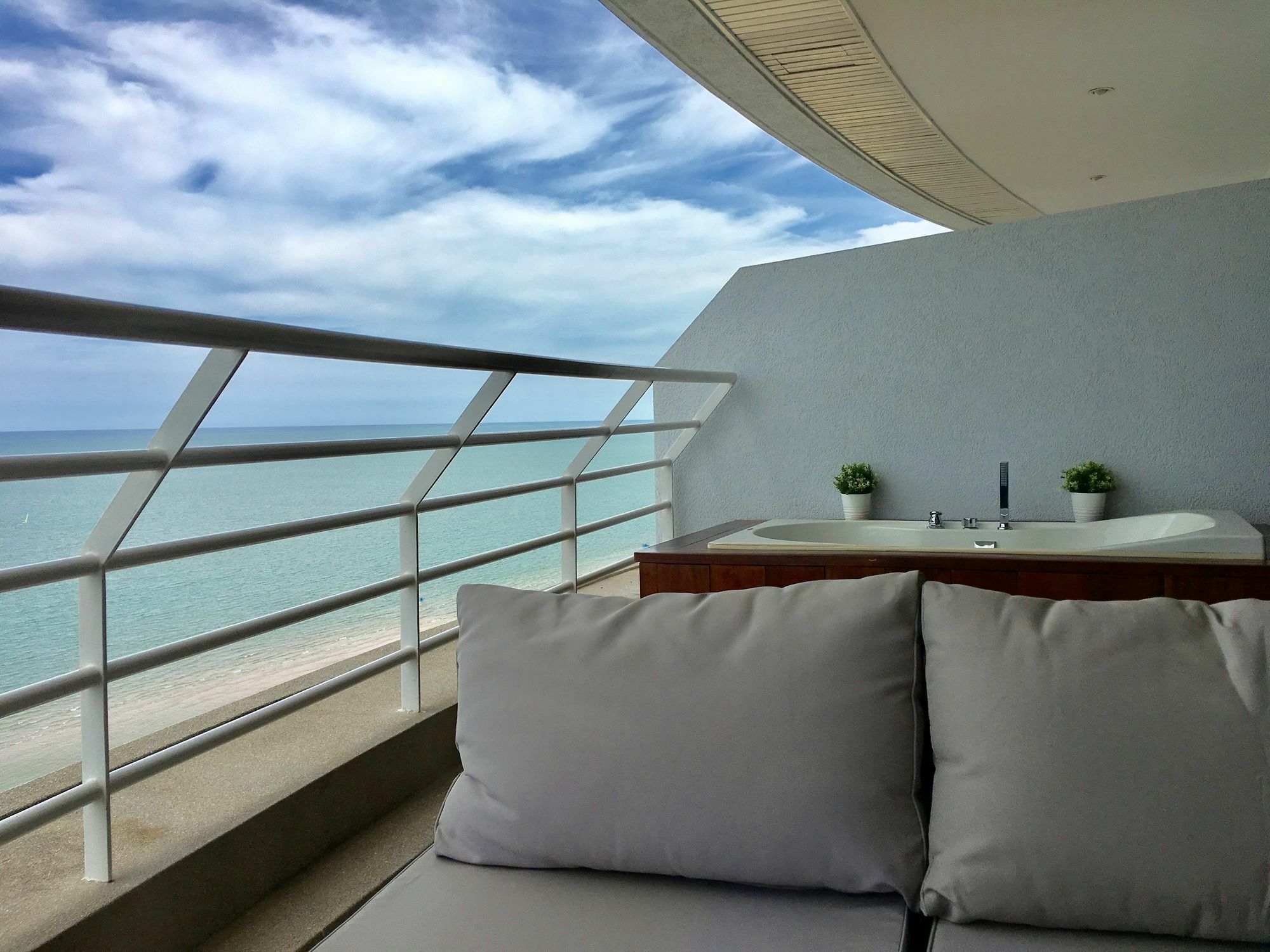Sandy Beach Condo 17D Ban Nong Khang ภายนอก รูปภาพ